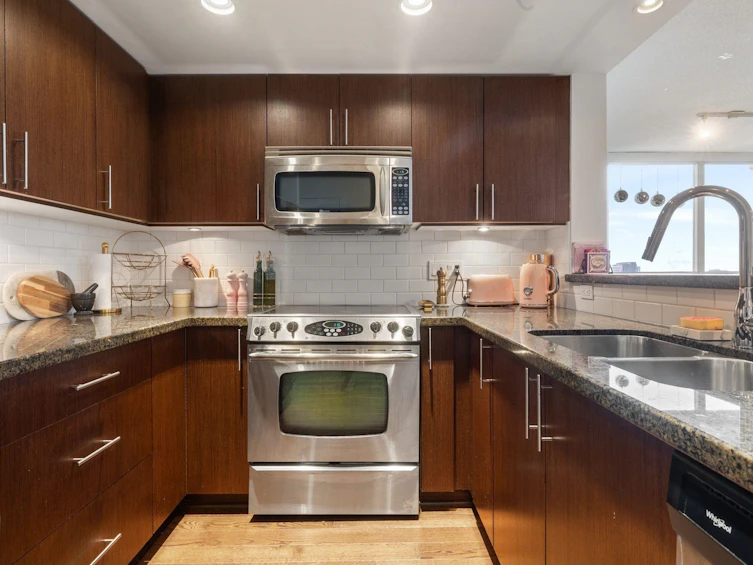 1702-125 Milross Avenue, Vancouver, BC, V6A 0A1 - 10