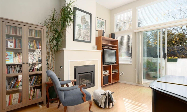 5-3588 Whitney Place