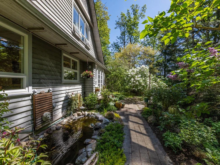 576 Cates Hill Road, Bowen Island, BC, V0N 1G2 - 37