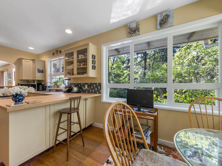 576 Cates Hill Road, Bowen Island, BC, V0N 1G2 - 9