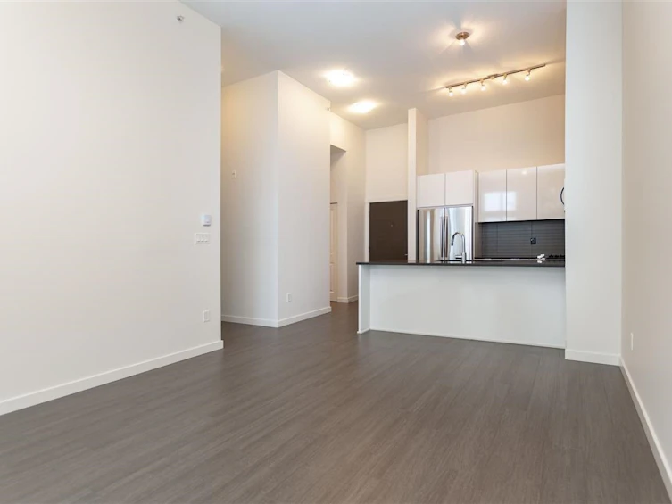 418-15138 34 Avenue, Surrey, BC, V3S 0L3 - 4