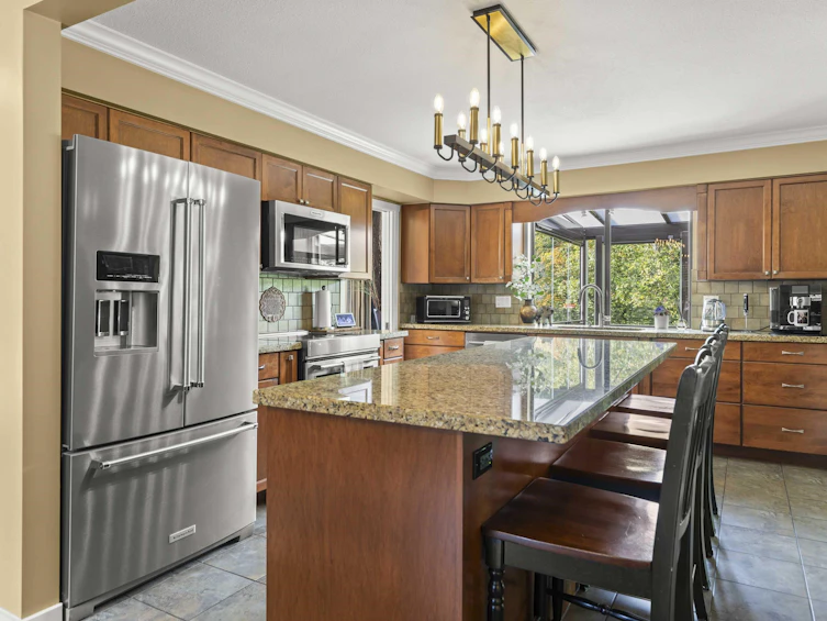 11383 153a Street, Surrey, BC, V3R 9J2 - 9