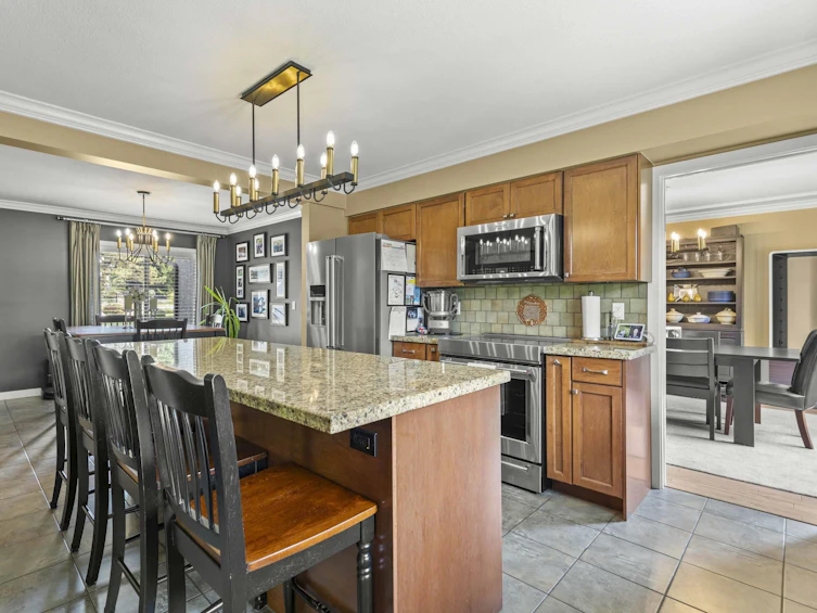 11383 153a Street, Surrey, BC, V3R 9J2 - 10