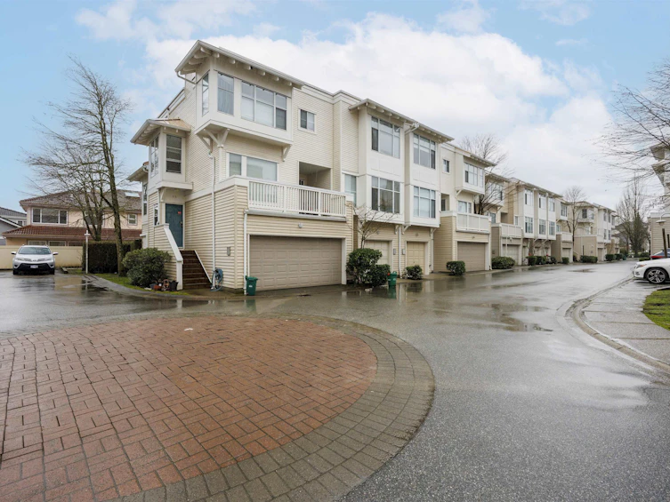 16-12900 Jack Bell Drive, Richmond, BC, V6V 2V8 - 3
