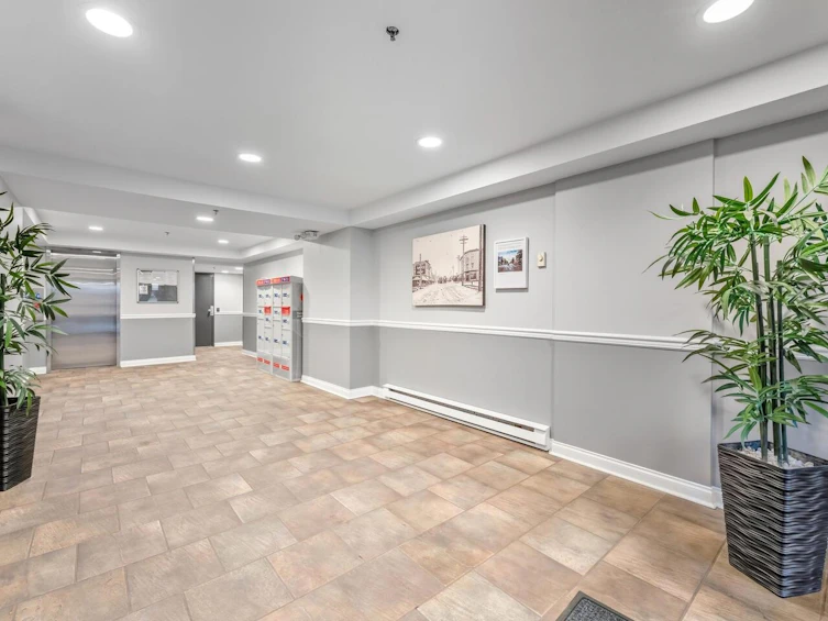 209-3480 Main Street, Vancouver, BC, V5V 3N2 - 2