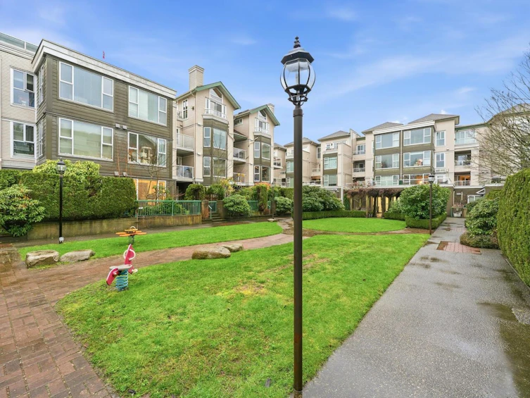 209-3480 Main Street, Vancouver, BC, V5V 3N2 - 35