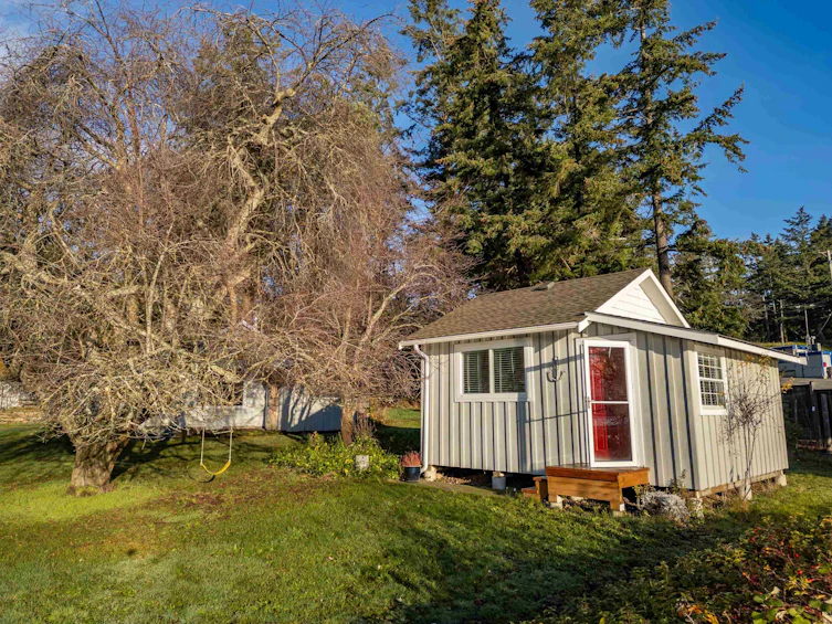 73 Madrona Road, Galiano Island, BC, V0N 1P0 - 8