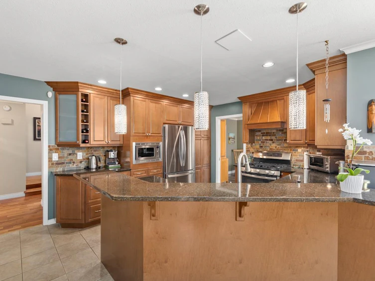 4863 209 Street, Langley, BC, V3A 8V4 - 8