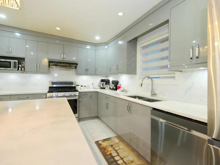 7681 125 Street, Surrey, BC, V3W 7W2 - 7