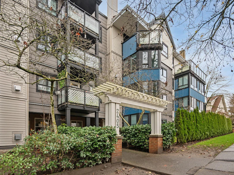 PH7 - 2405 Kamloops Street, Vancouver BC V5M 4V6