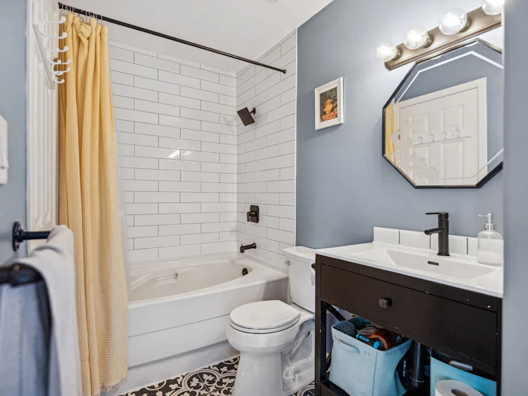 PH7-2405 Kamloops Street, Vancouver, BC, V5M 4V6 - 18