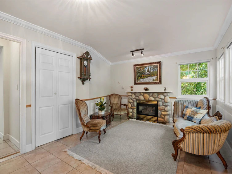 682 Seymour Boulevard, North Vancouver, BC, V7J 2J6 - 32