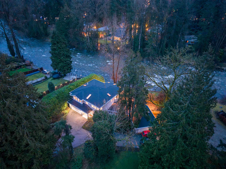 682 Seymour Boulevard, North Vancouver, BC, V7J 2J6 - 3