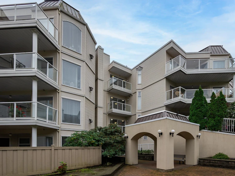 320-1220 Lasalle Place, Coquitlam, BC, V3B 7L6 - 4