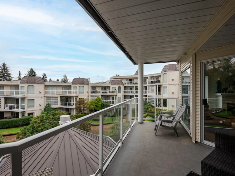 320-1220 Lasalle Place, Coquitlam, BC, V3B 7L6 - 3