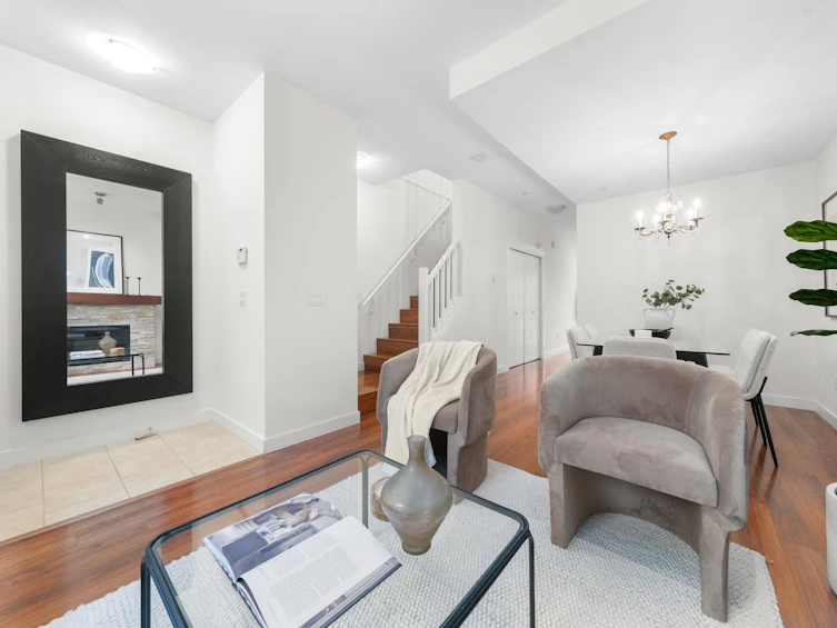 4-307 E 15th Street, North Vancouver, BC, V7L 2R6 - 14