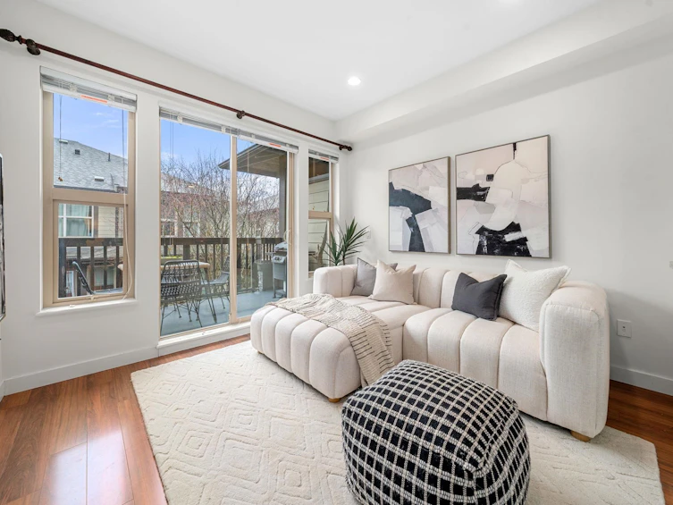 4-307 E 15th Street, North Vancouver, BC, V7L 2R6 - 8