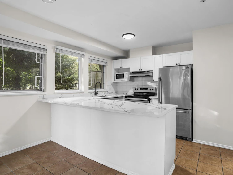 109-9650 148 Street, Surrey, BC, V3R 0W2 - 8