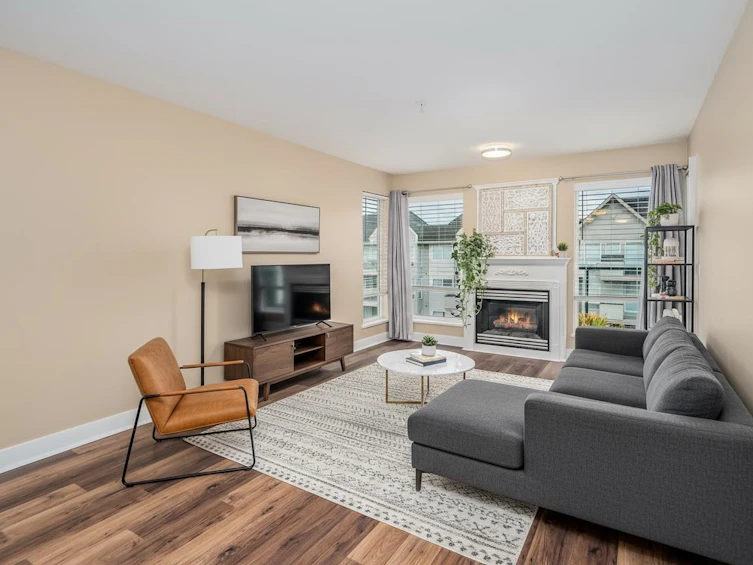 401-33738 King Road, Abbotsford, BC, V2S 8J5 - 8