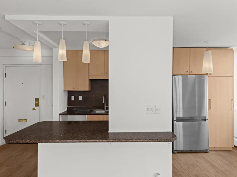 1701-1251 Cardero Street, Vancouver, BC, V6G 2H9 - 8