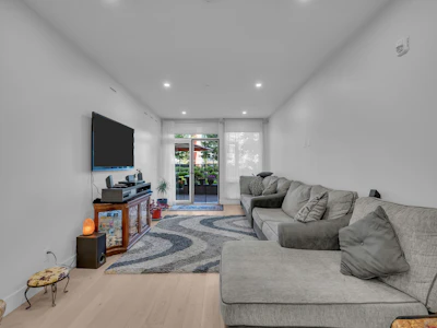 101-20416 Park Avenue - 3