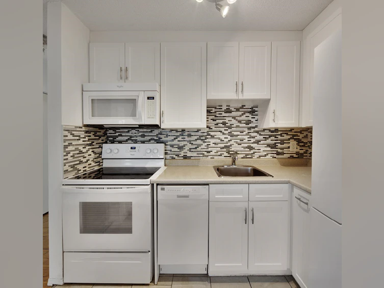 315-2025 W 2nd Avenue, Vancouver, BC, V6J 1J6 - 12