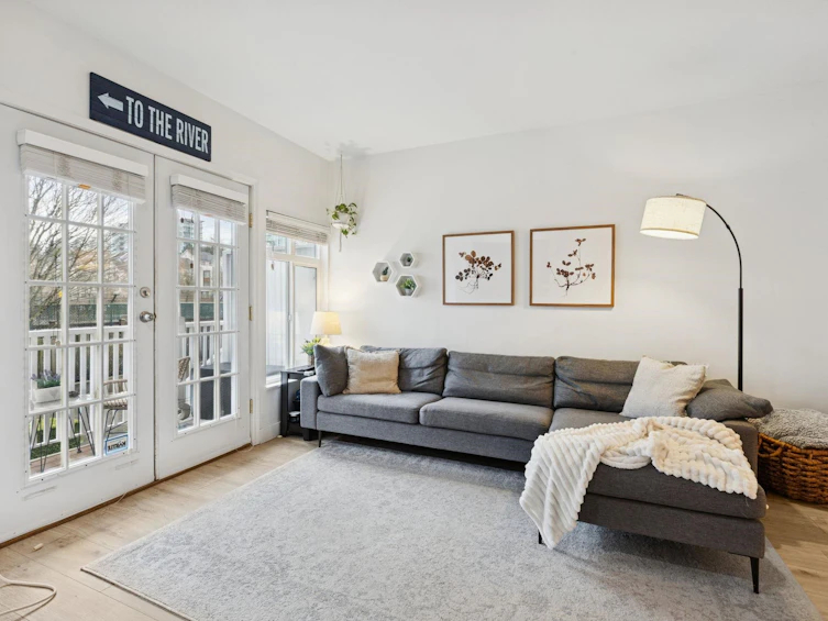 8528 Lighthouse Way, Vancouver, BC, V5S 4T6 - 5