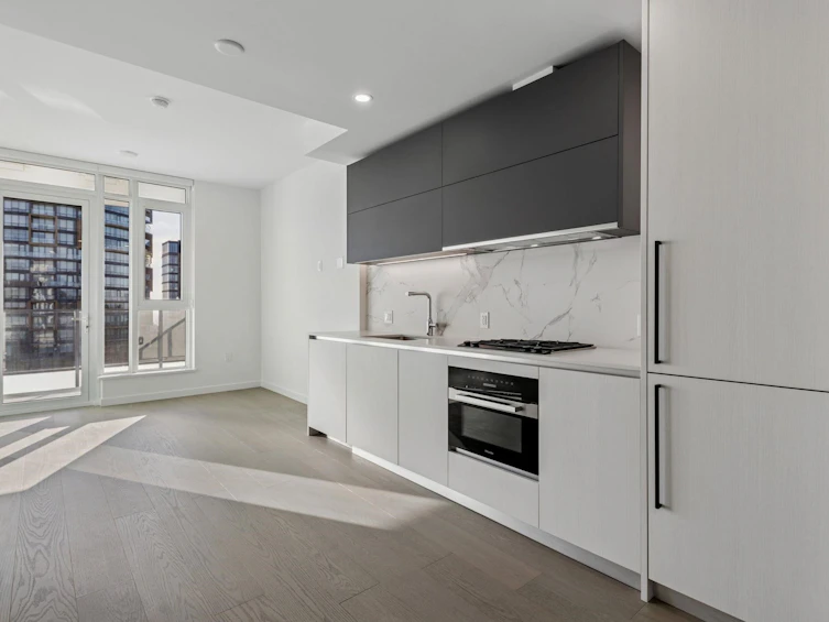 606-8415 Granville Street, Vancouver, BC, V6P 0M2 - 9