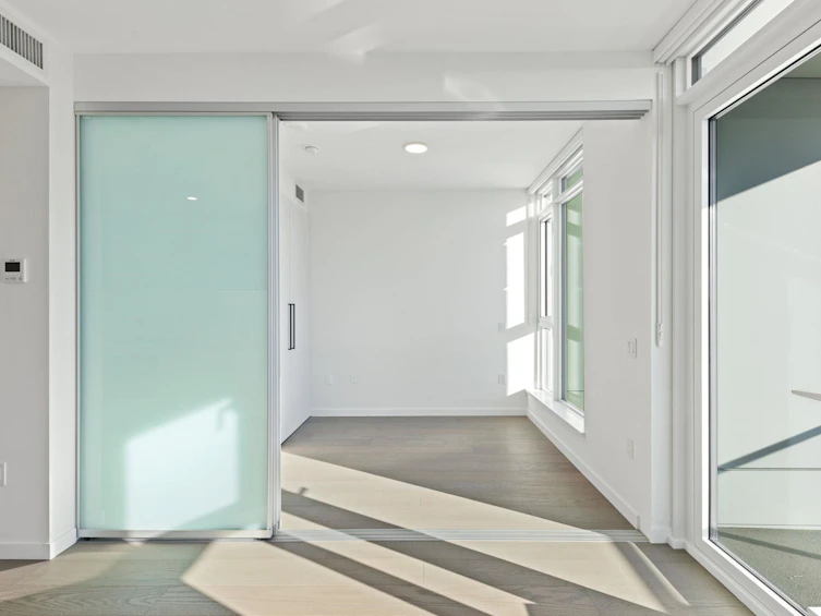 606-8415 Granville Street, Vancouver, BC, V6P 0M2 - 19