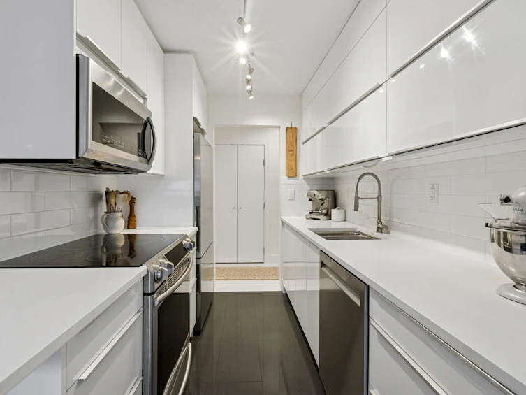 402-555 W 28th Street, North Vancouver, BC, V7N 2J7 - 12