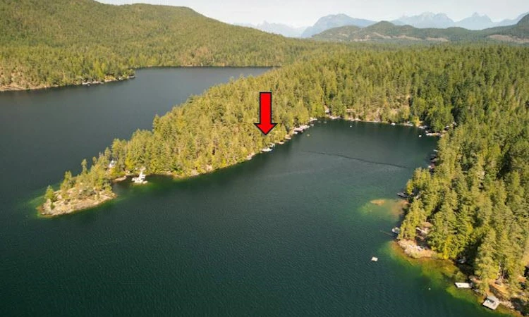 Lot 14 Sakinaw Lake