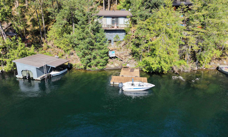Lot 14 Sakinaw Lake