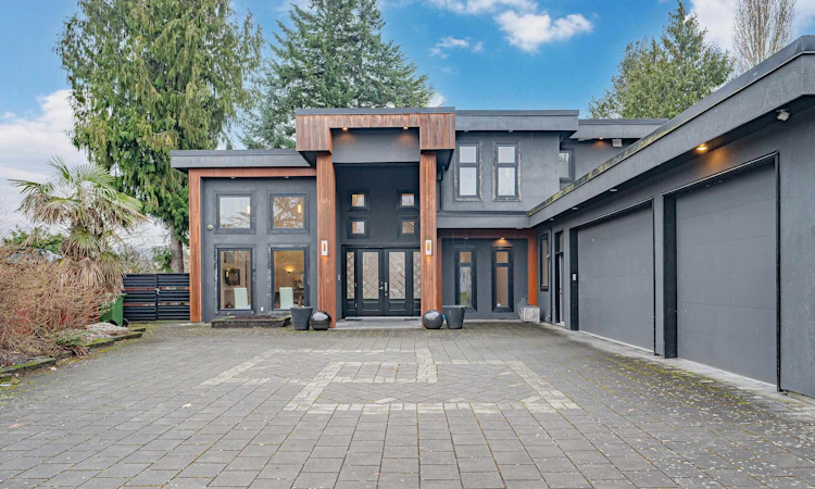 6760 Coltsfoot Drive