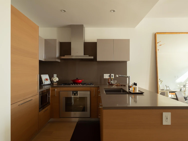 1577 W 57th Avenue, Vancouver, BC, V6P 0H7 - 11