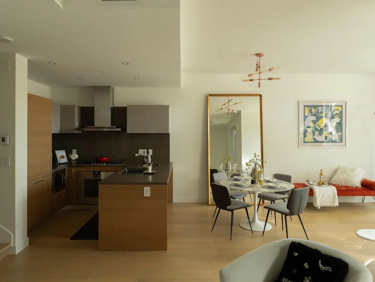 1577 W 57th Avenue, Vancouver, BC, V6P 0H7 - 7
