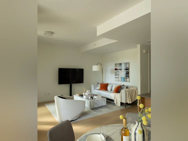 1577 W 57th Avenue, Vancouver, BC, V6P 0H7 - 4