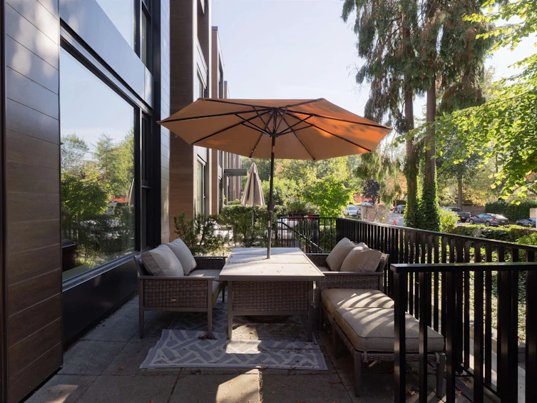 1577 W 57th Avenue, Vancouver, BC, V6P 0H7 - 23