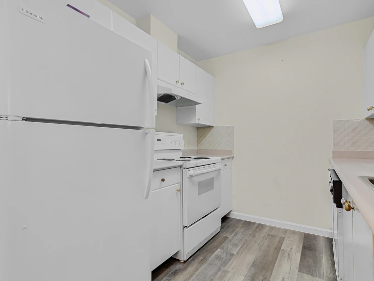 103-3624 Fraser Street, Vancouver, BC, V5V 4C8 - 12
