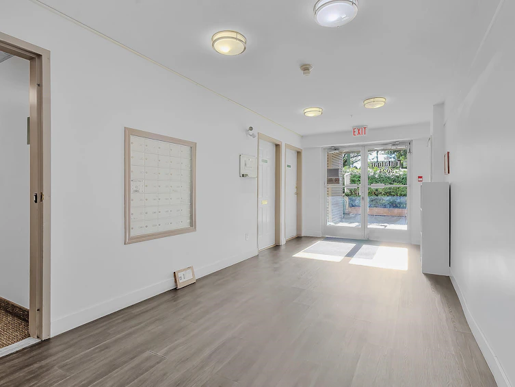 103-3624 Fraser Street, Vancouver, BC, V5V 4C8 - 3