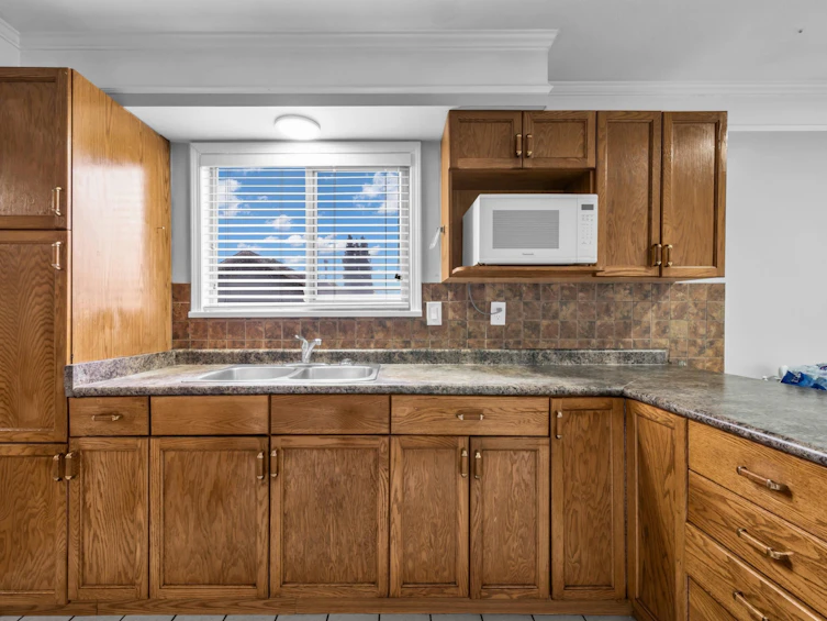 13532 64 Avenue, Surrey, BC, V3W 1Y3 - 10