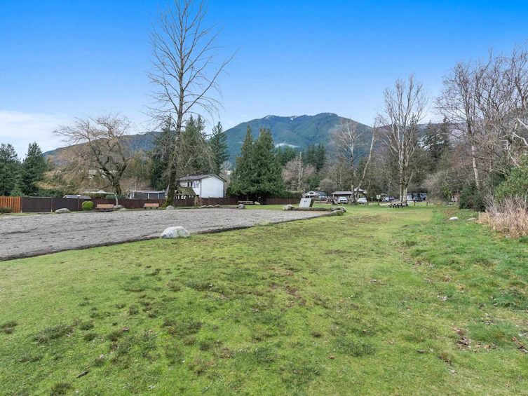 43739 Loch Road, Mission, BC, V0M 1N0 - 12