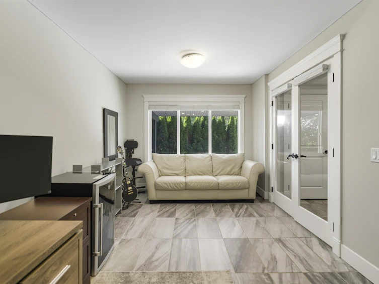 884 Wellington Drive, North Vancouver, BC, V7K 1K7 - 36
