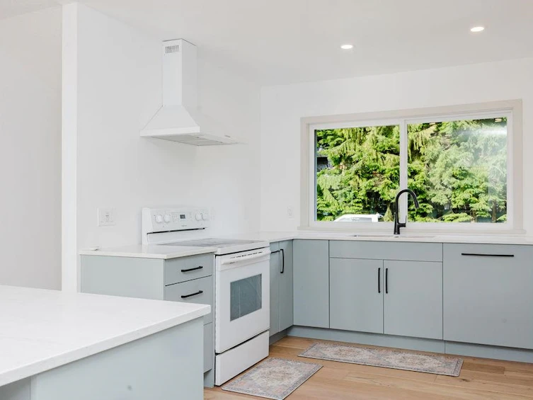 723 Tricklebrook Way, Gibsons, BC, V0N 1V9 - 9