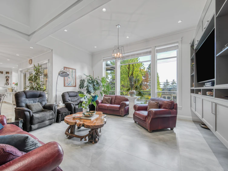13766 56a Avenue, Surrey, BC, V3X 2X5 - 13