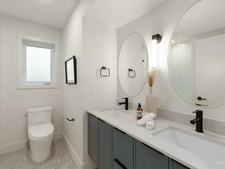 1-7 E 23rd Avenue, Vancouver, BC, V5V 1W8 - 15
