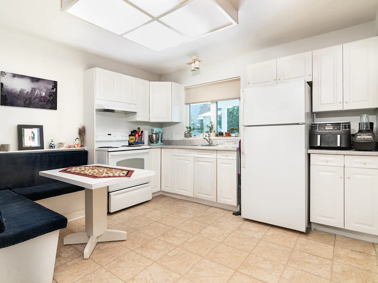 7403 Harrow Road, Pemberton, BC, V0N 2L0 - 23