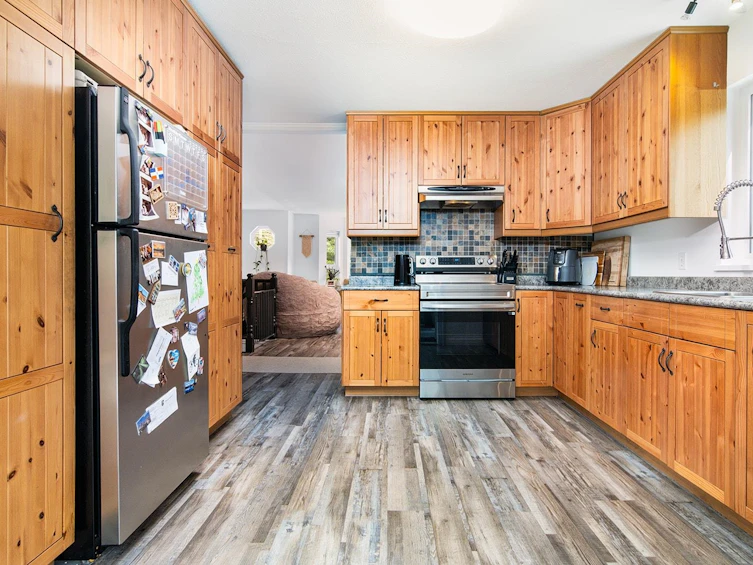 7403 Harrow Road, Pemberton, BC, V0N 2L0 - 7