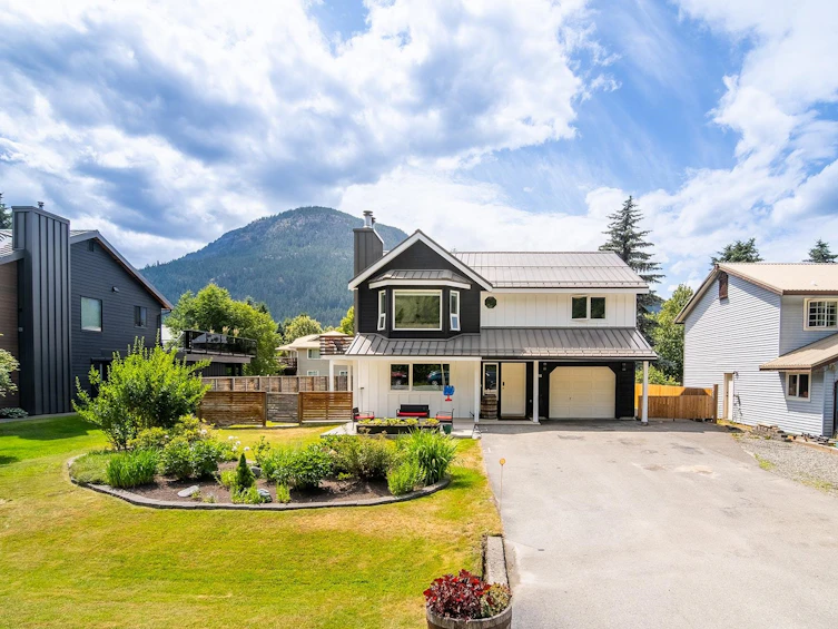 7403 Harrow Road, Pemberton, BC, V0N 2L0 - 28