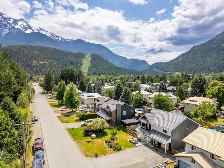 7403 Harrow Road, Pemberton, BC, V0N 2L0 - 34