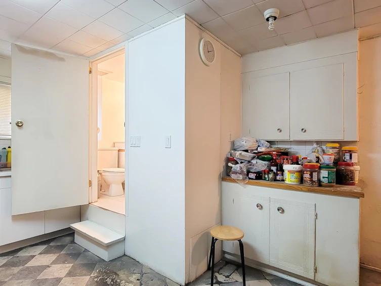8245 Selkirk Street, Vancouver, BC, V6P 4H8 - 29